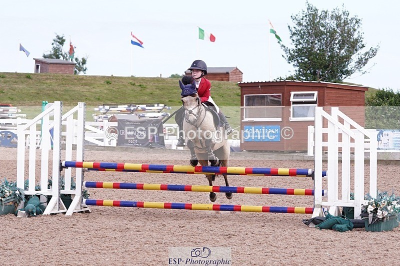 250629-171842-13207 - Cls 33 Stepping Stones 128cm and 138cm