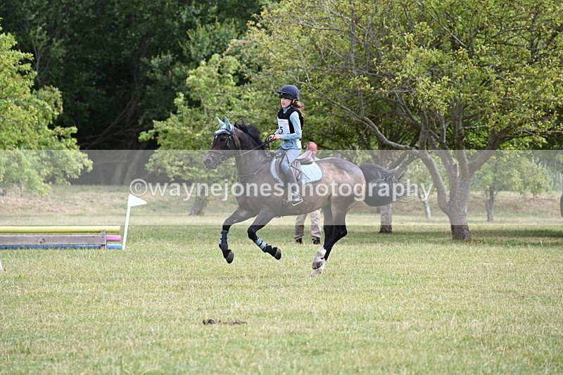 WJ6_6394 - 60cm XC Time 10:17 to 10:49