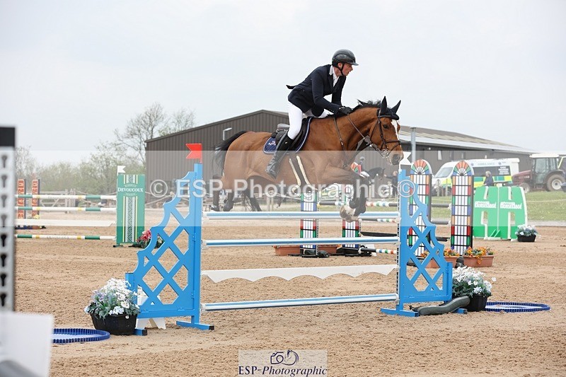 250424-120534-05216 - Cls 1 - 2 Star Small Tour