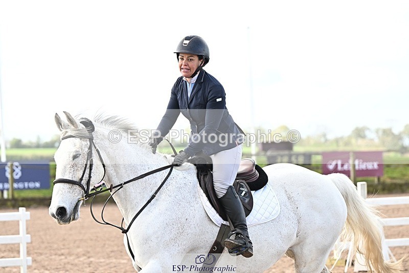 250416-095906-00172 - Cls 1 British Novice and 90cm