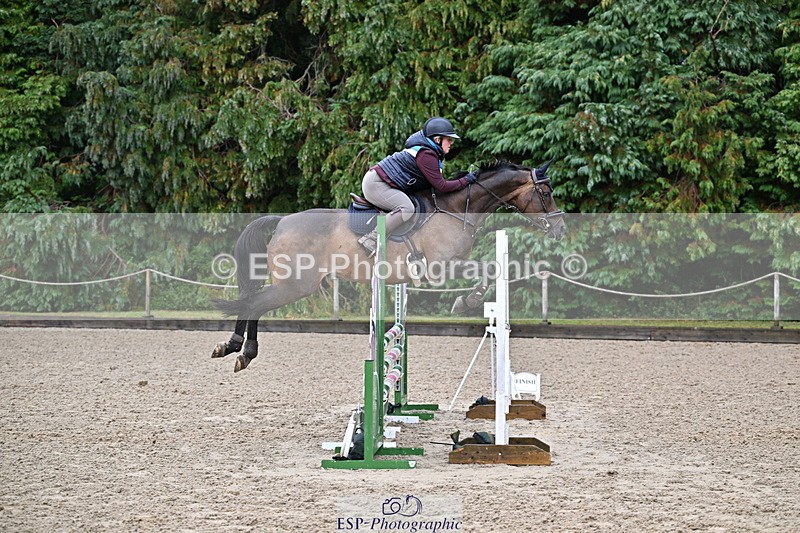 250831A-124200-10400 - Cls 42 Snr 1m Grand Prix