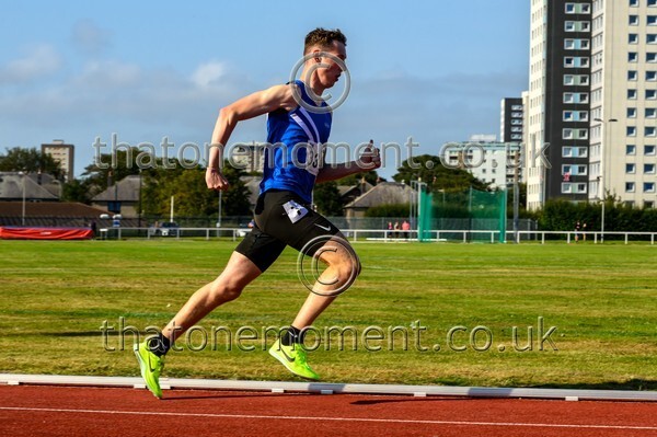 Age25SAT-918136 - Track Male