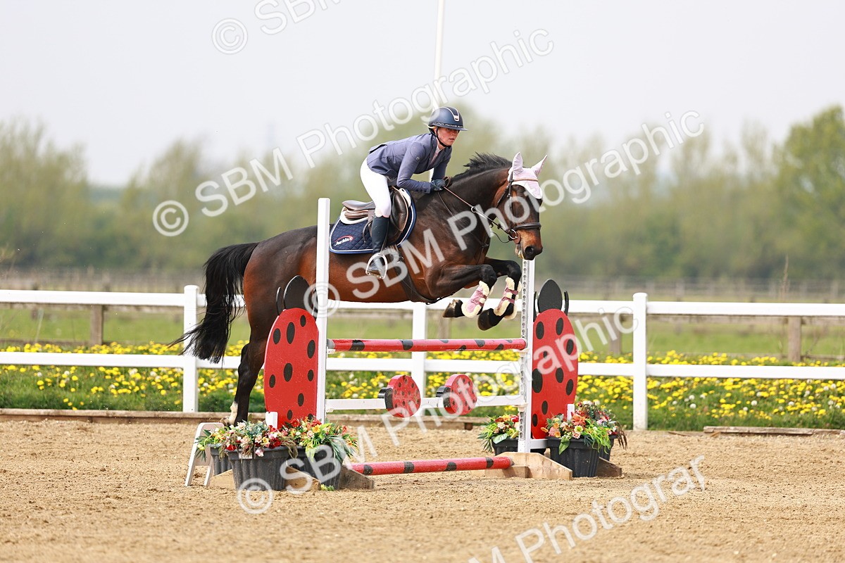  - Class 17 - Senior 1.05m