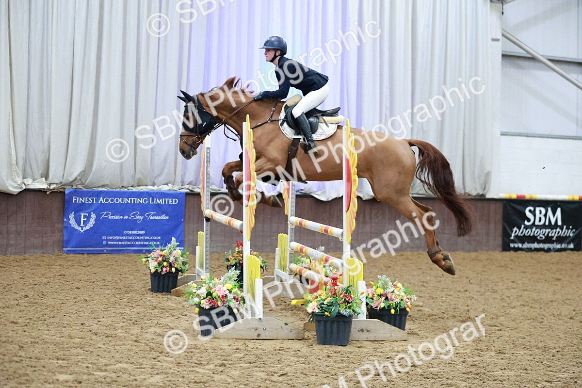 SBM_004404 - Class 17 - Senior Newcomers - 1.10m