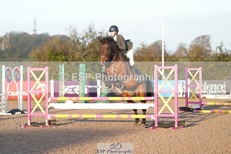 251108-080258-01715 - Cls 8 Clear Round