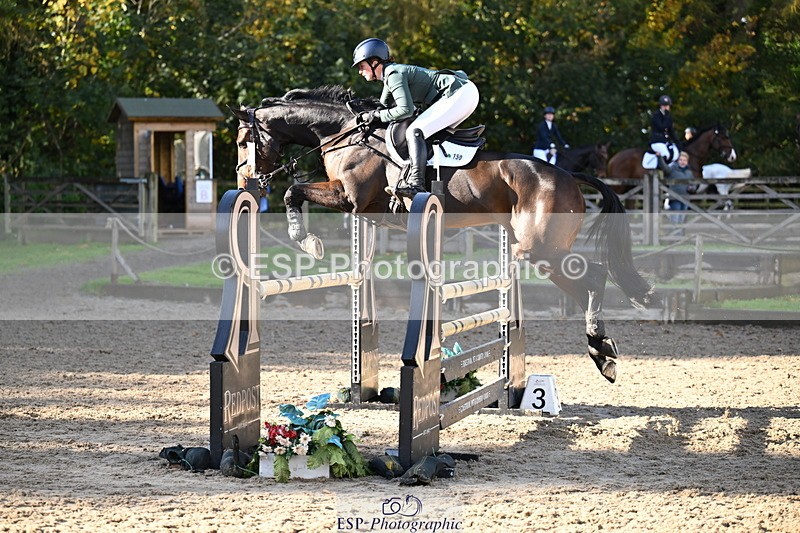 251024A-105009-06594 - B-150-Susie.Berry