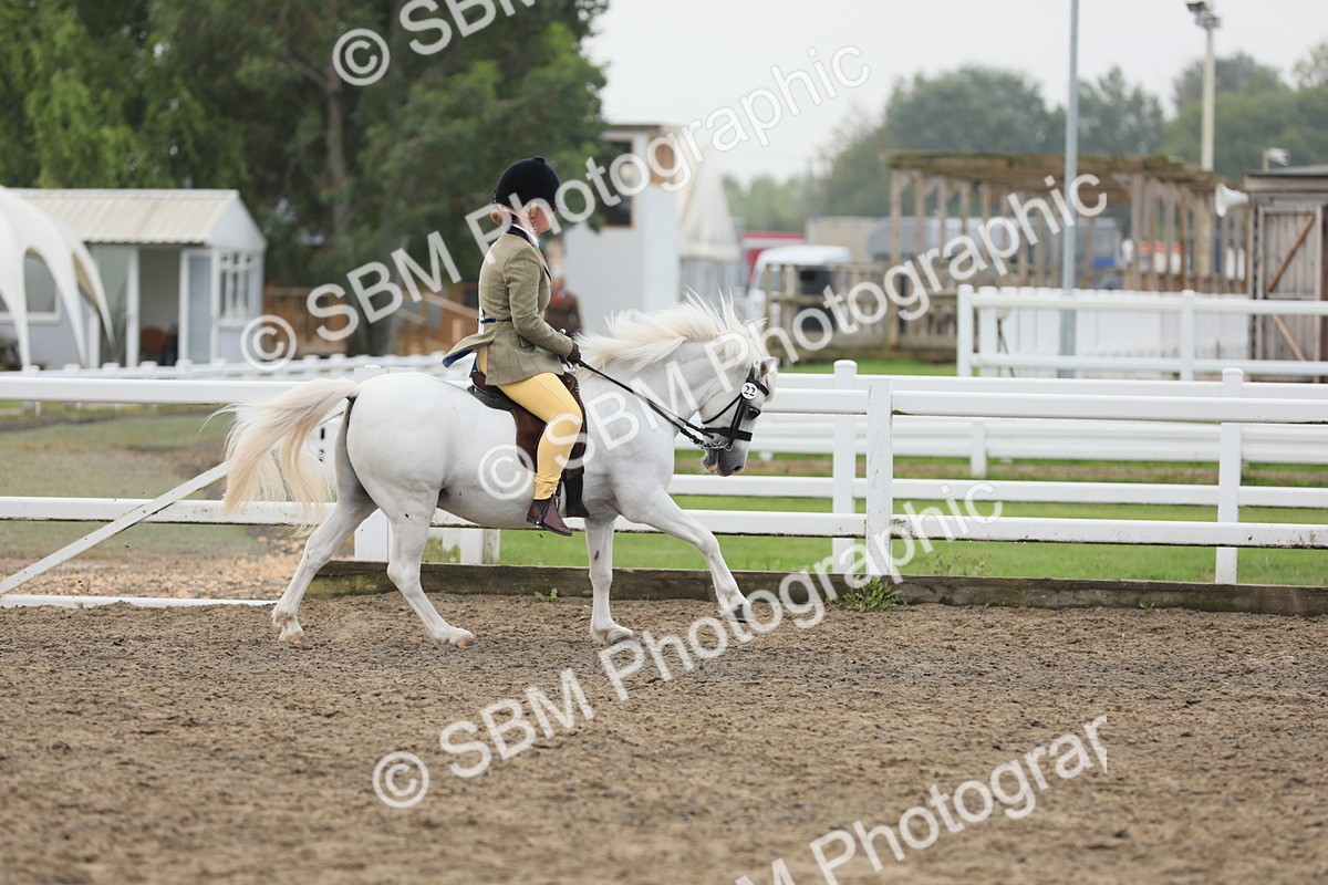 SBM_22364 - Class 807 - Young Rider 11 to 16 Yrs