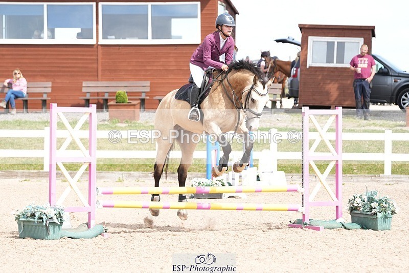 250805-152542-00109 - Clear Round and 60cm