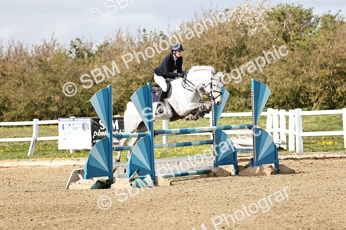 SBM_001212 - Class 4 - Senior Newcomers - 1.10m