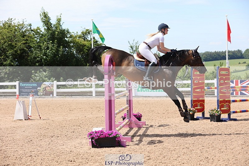 240718A-131050-05449 - Cls 9, 1 Star Bronze Tour 1.10m