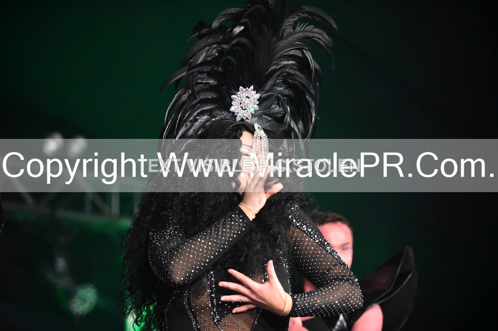 SH4_6999 - The Cher Experience