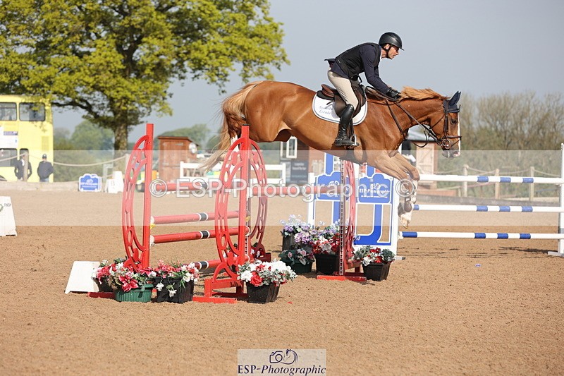 240511A-091724-11001 - Cls 32 Foxhunter