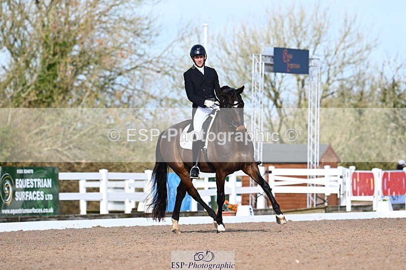 240218A-114200-06439 - 167-Mark.Forrest-Fidel.Von.Singng