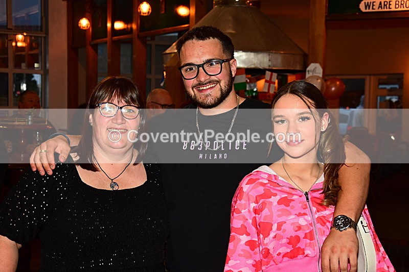 COU-457 - Courtney's 21st