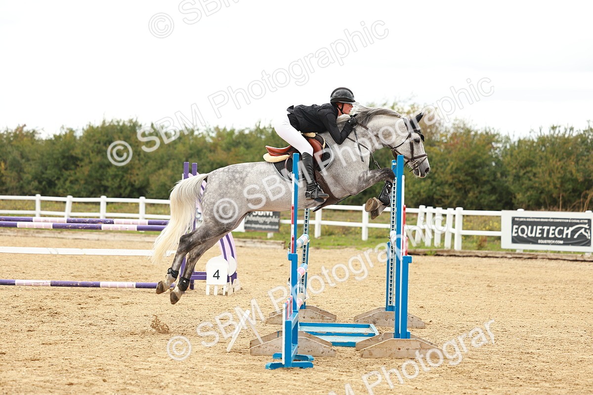SBM_001529 - Class 4 - Senior Newcomers - 1.10m