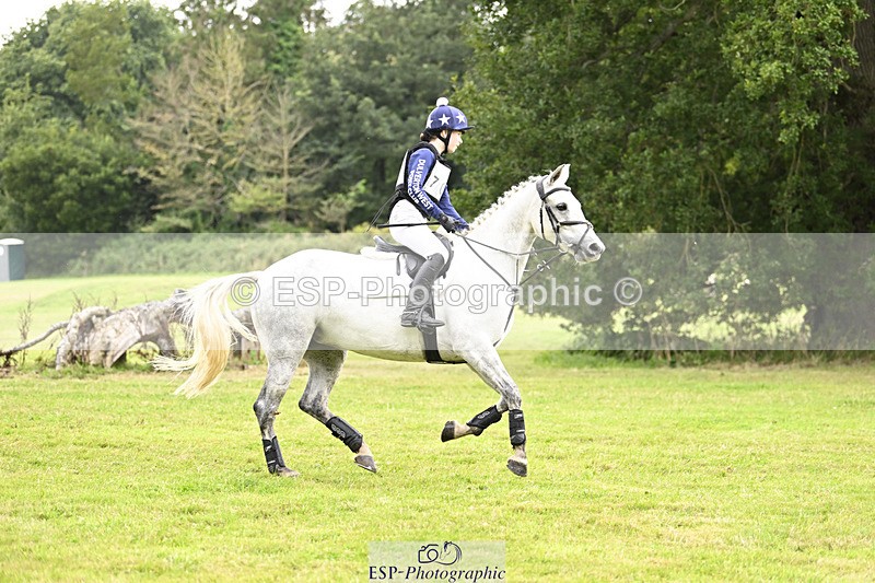 240825X-143507-34871 - 80cm XC 14.30 to 15.30