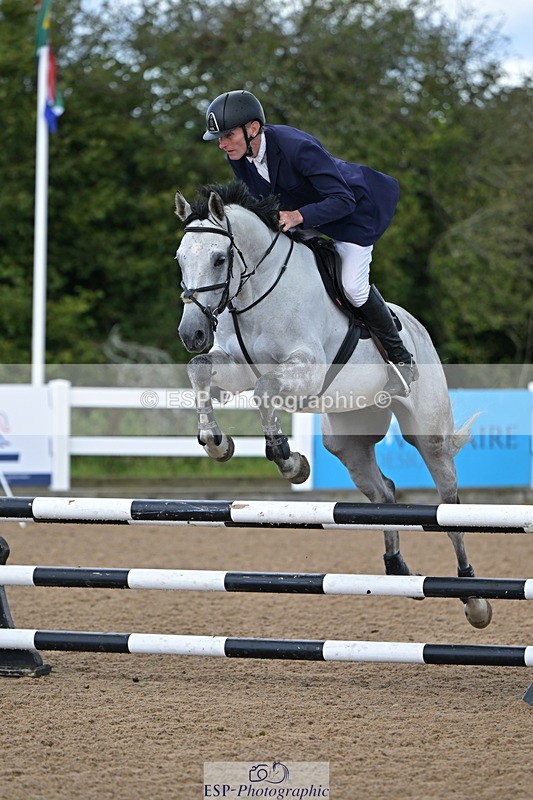 240912A-104821-01022 - Cls 9 Snr Discovery and 1m Open