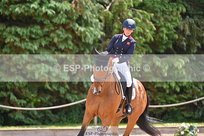 250523A-122737-06546 - D-468-Laura.Collett-LONDON.52