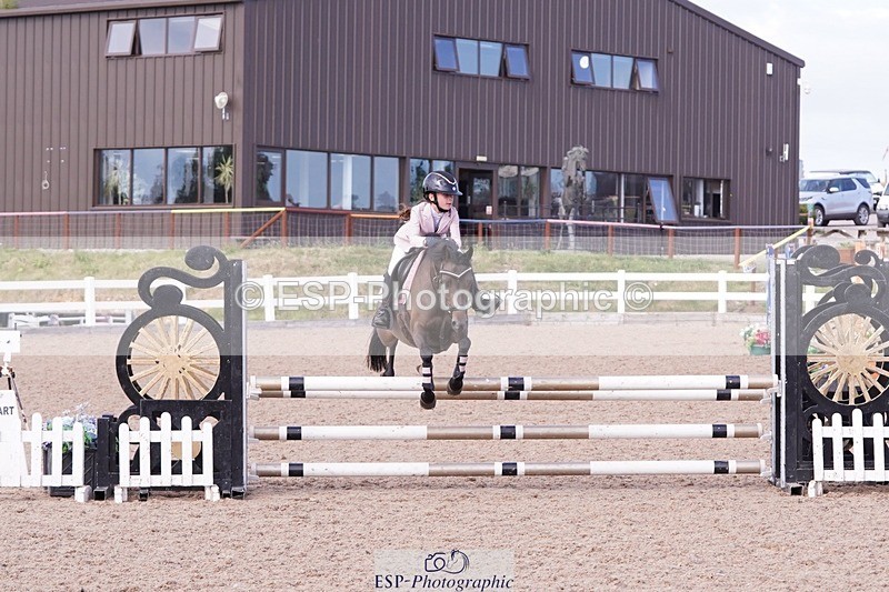 250629-173322-13268 - Cls 33 Stepping Stones 128cm and 138cm