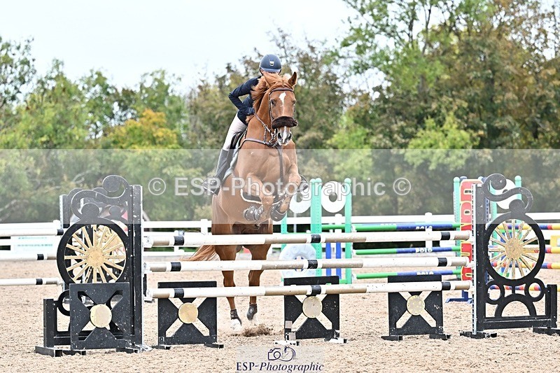 251015-133252-00599 - Cls 4 Newcomers and 1.10m Open
