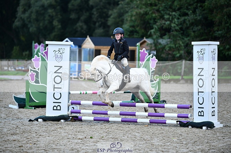 251004A-113917-00686 - Classes 4 & 5 50cm