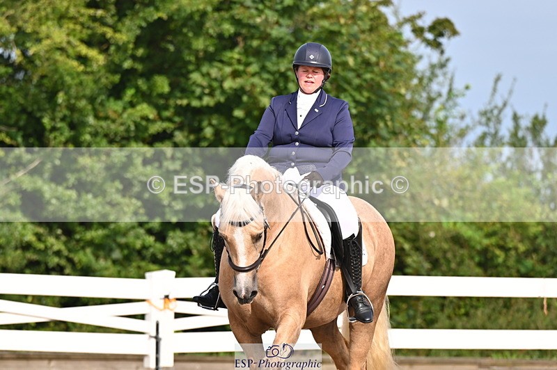 240817A-094557-06715 - 102-Chloe.Walton-Haytors.Lord.of.the.Dance