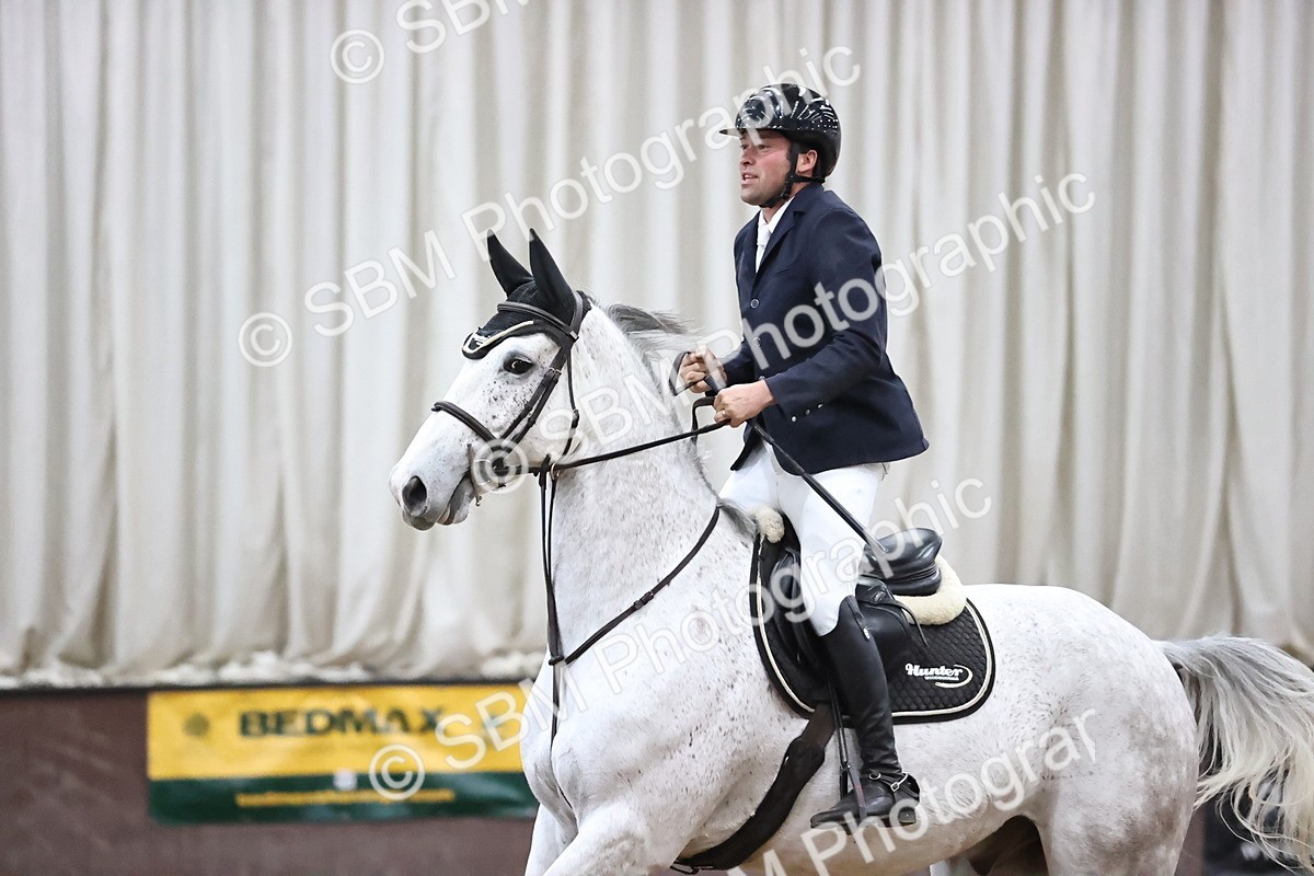 SBM_003921 - Class 12 - Senior Foxhunter 1.20m
