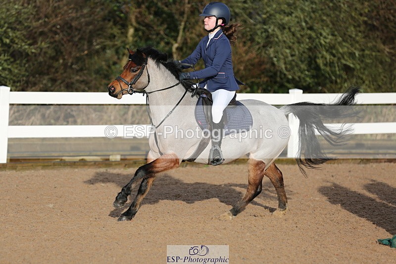 240211A-100003-01687 - Cls 1 Pony Intro 70cm