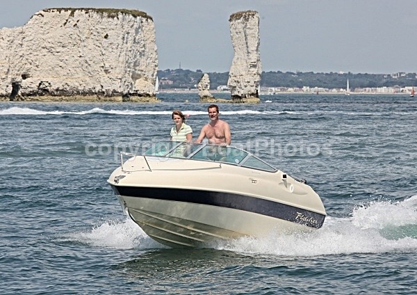 090808 KATSWISKAS IMG_4221 - Motorboats - Open
