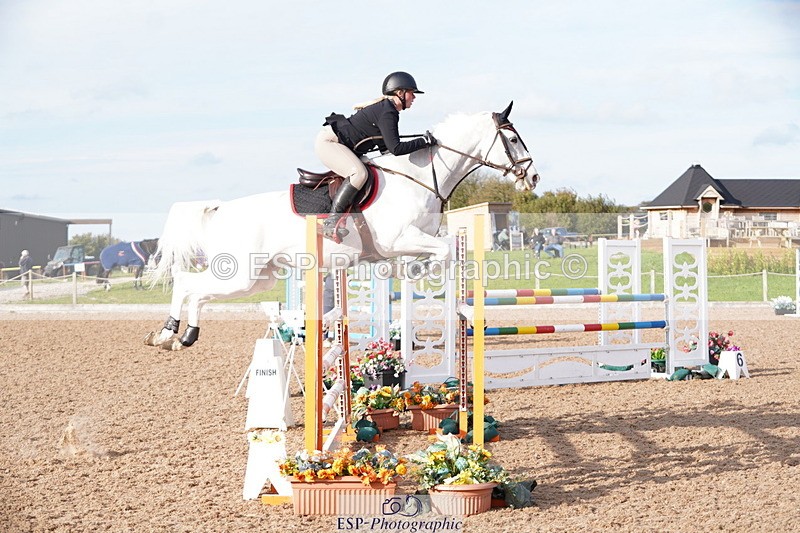 241005A-162754-05220 - SAT Cls 12 Snr Fox & 1.20m Open