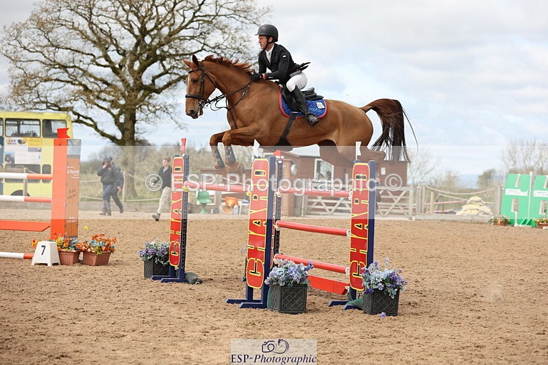 240419A-125052-07480 - Cls 6, 2 Star Medium Tour 1.35m