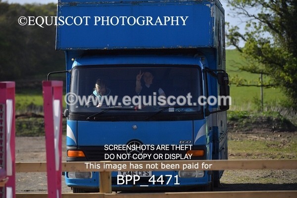 BPP_4471 - CLASS 9 Senior Newcomers/ 1.10m Open