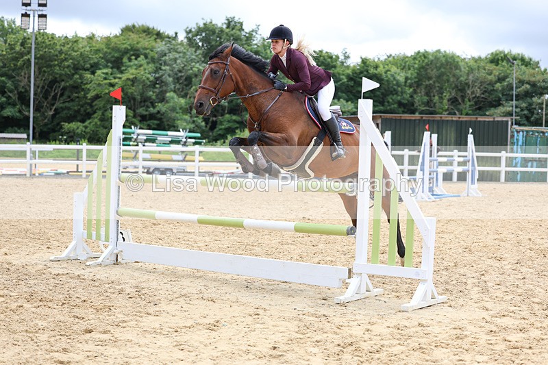 3E7A4269 - Class 7: Senior Newcomers/1.10m open