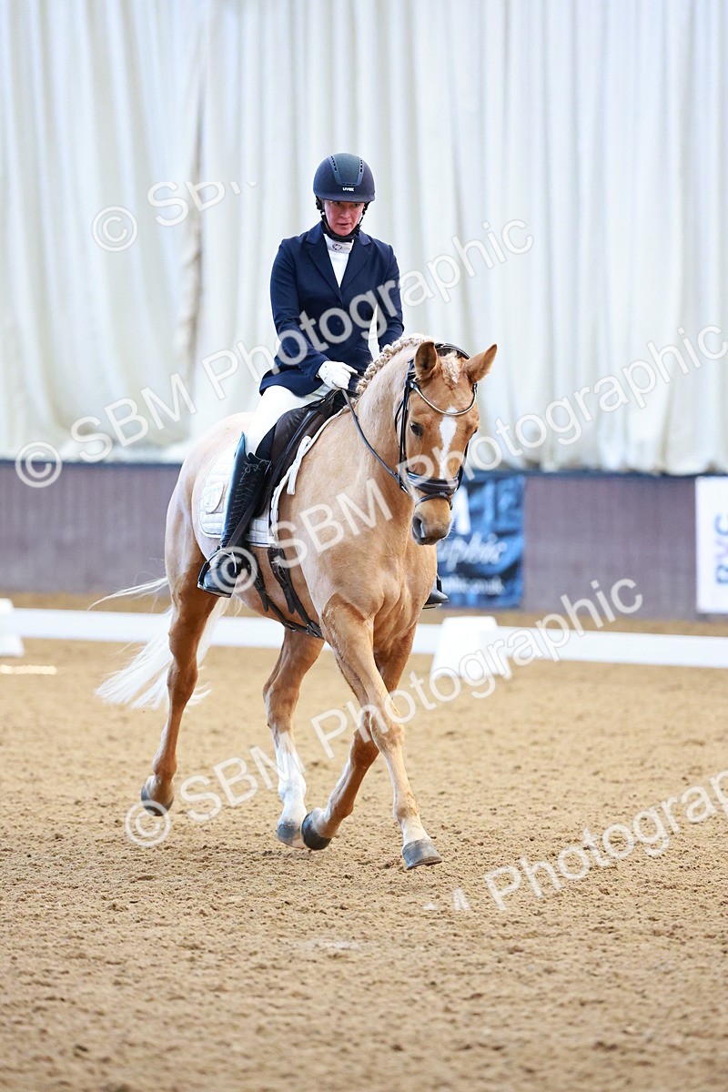 SBM_001170 - Class 18-15-16-22 - Elementary 5 Novice 5-Novice 6