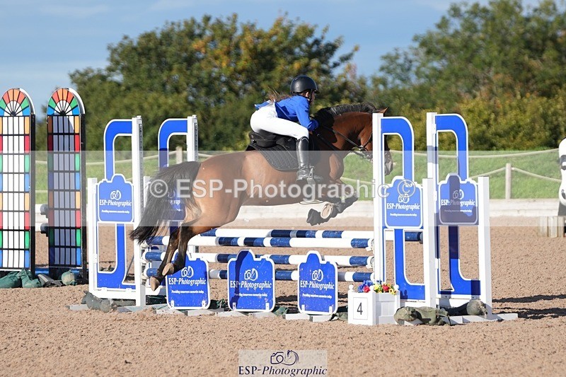 250921-093338-01989 - Cls 2 Pony Intro 70cm