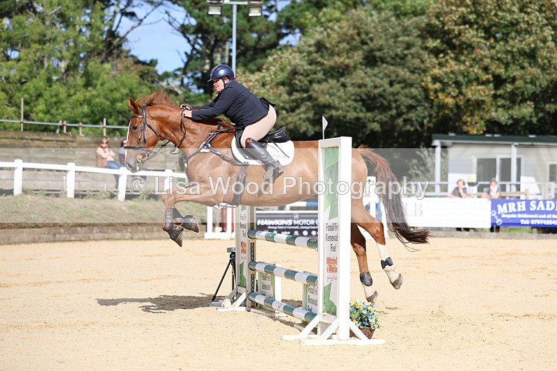 3E7A2115 - Class 4: Senior British Novice/90cm open