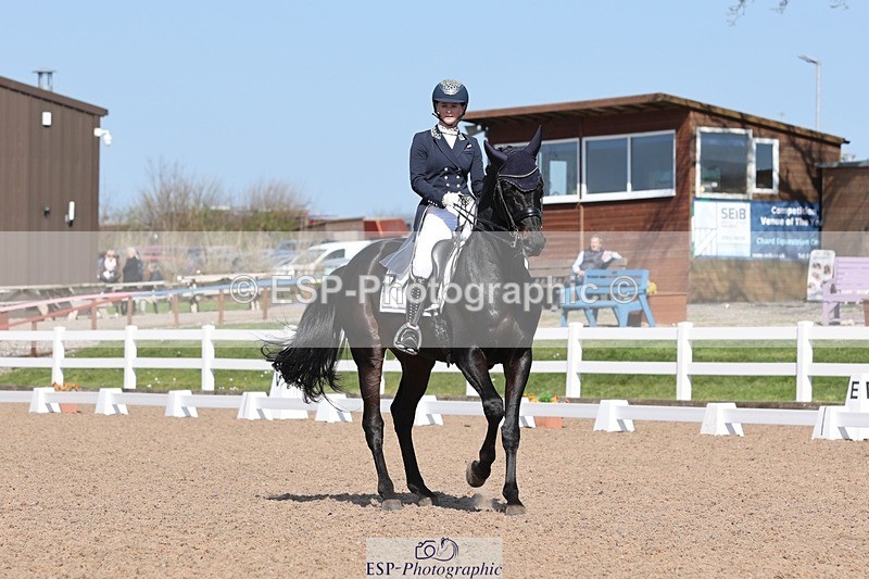 250405-145319-11495 - 069-India.Hamilton-Burnet-Kissingdale