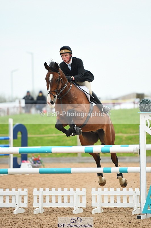 230504A-095258-00466 - Cls 8 Snr Foxhunter