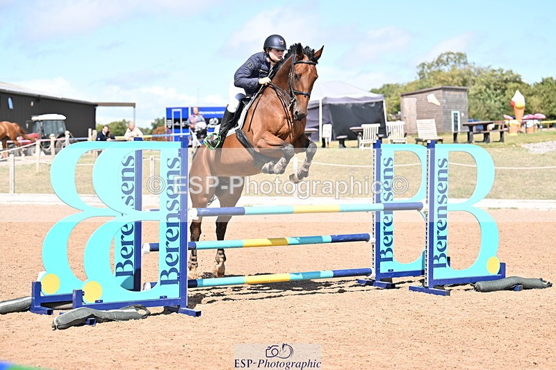 250827B-131614-00510 - Cls 4 Snr Newcomers 1.10m