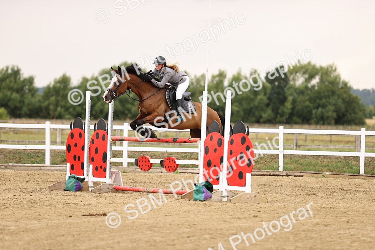 SBM_026339 - Class 12 - Amateur Championship Qualifier 1.05m