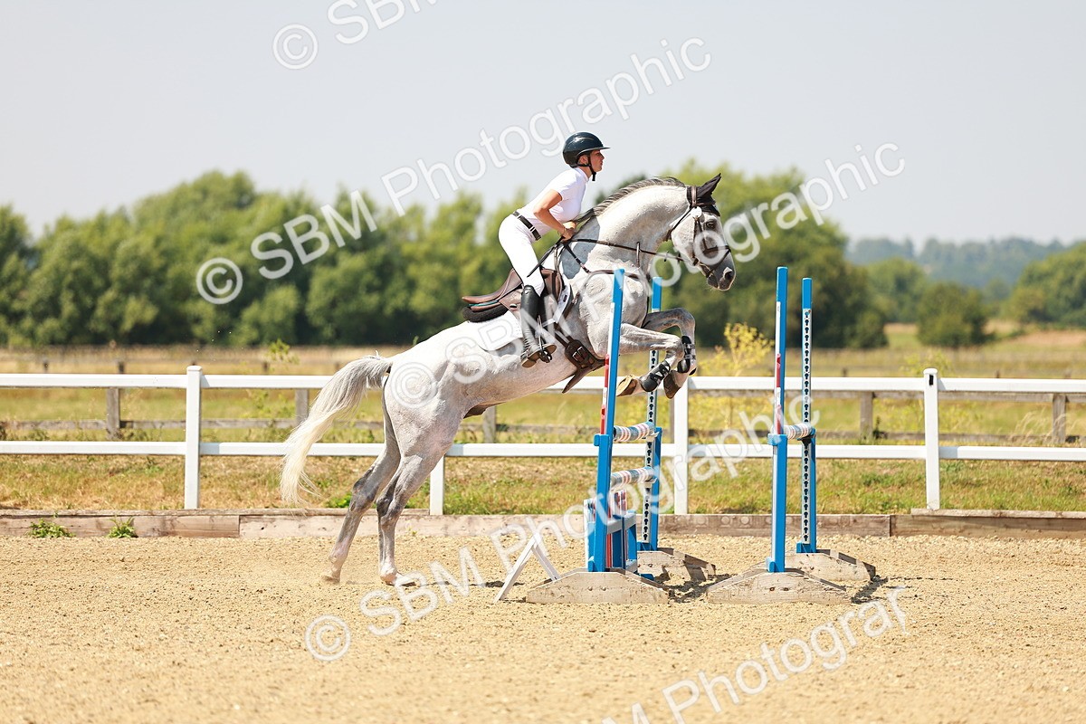SBM_001600 - Class 4 - Senior Newcomers - 1.10m