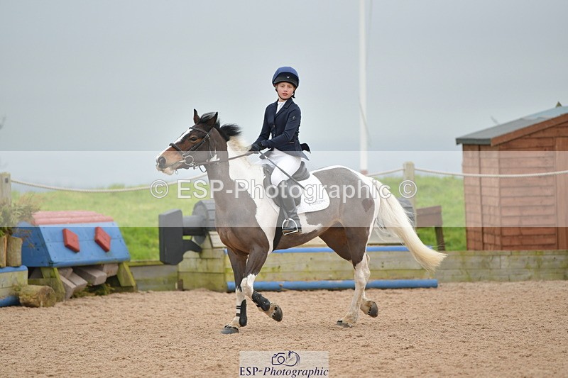 240128A-124124-00971 - Cls 16+17 Club and Schools 80cm