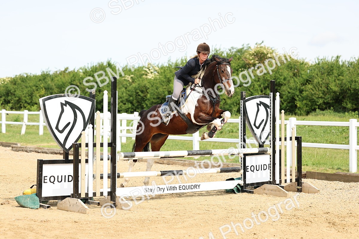 SBM_004245 - Class 16 - Senior British Novice - 90cm
