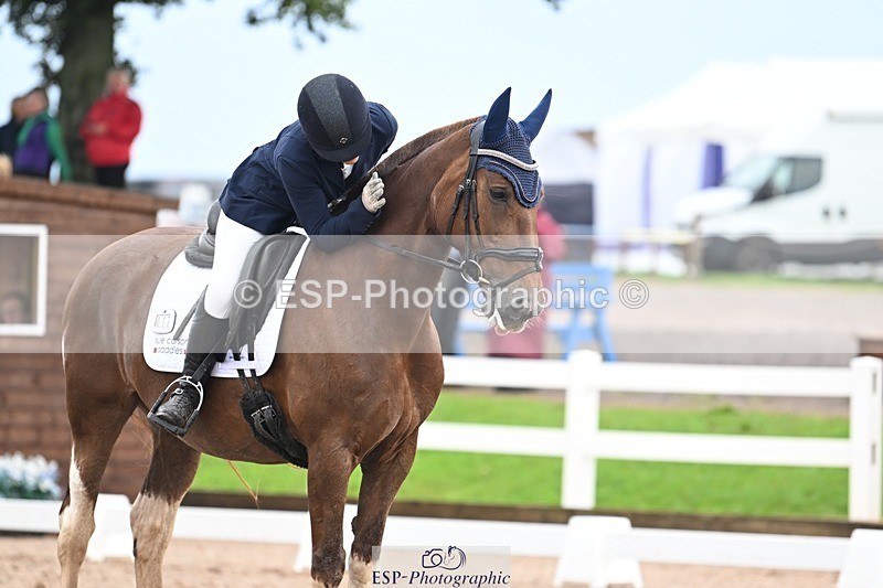 250907-110231-07094 - 017-Natalie.RosewarnePenpont.Fancy.That