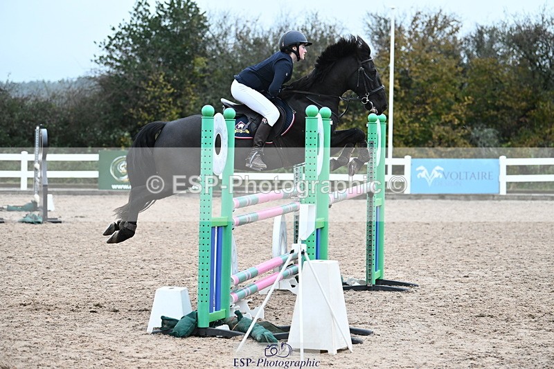 231118A-135806-03226 - Cls 9 Foxhunter & 1.10m Open