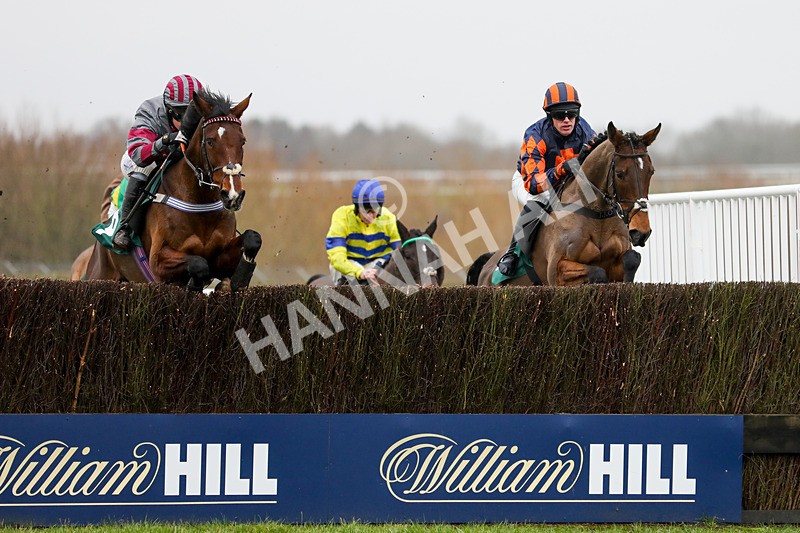 110124-Race 3-Time For A Pint-4975 - Race 3