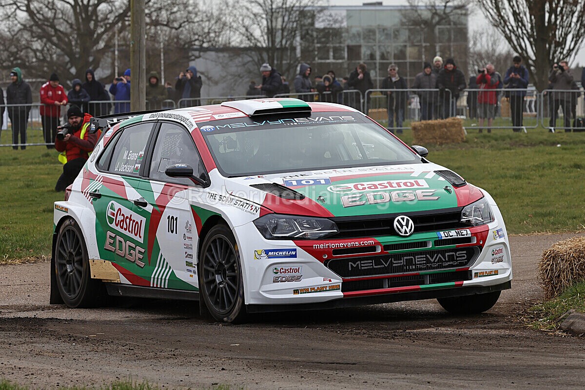 RETRO-103 - Race Retro