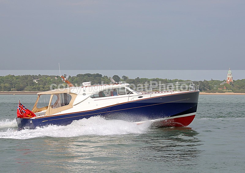 130607 JOLLY GOOD of GUERNSEY WT7A1207 - Motorboats - Hardtop