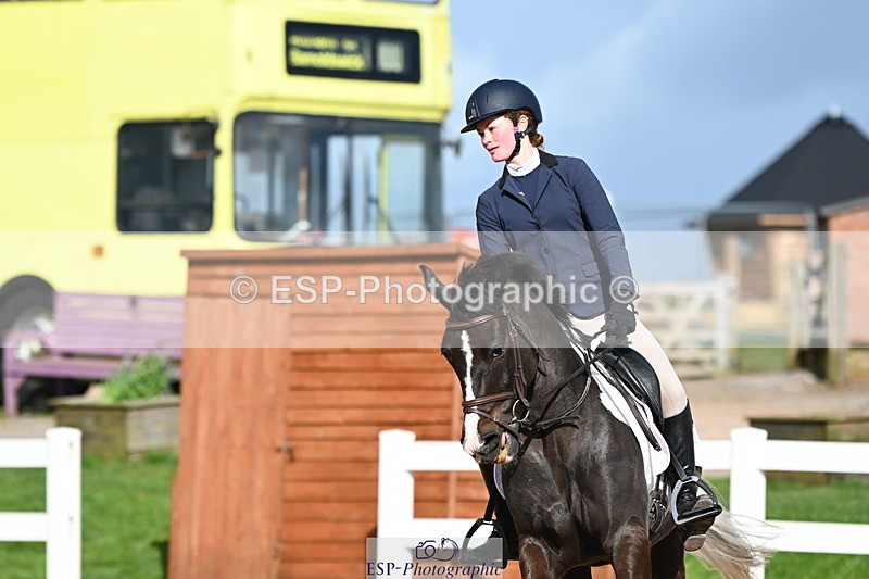 240323A-151130-02401 - UnA Novice 28