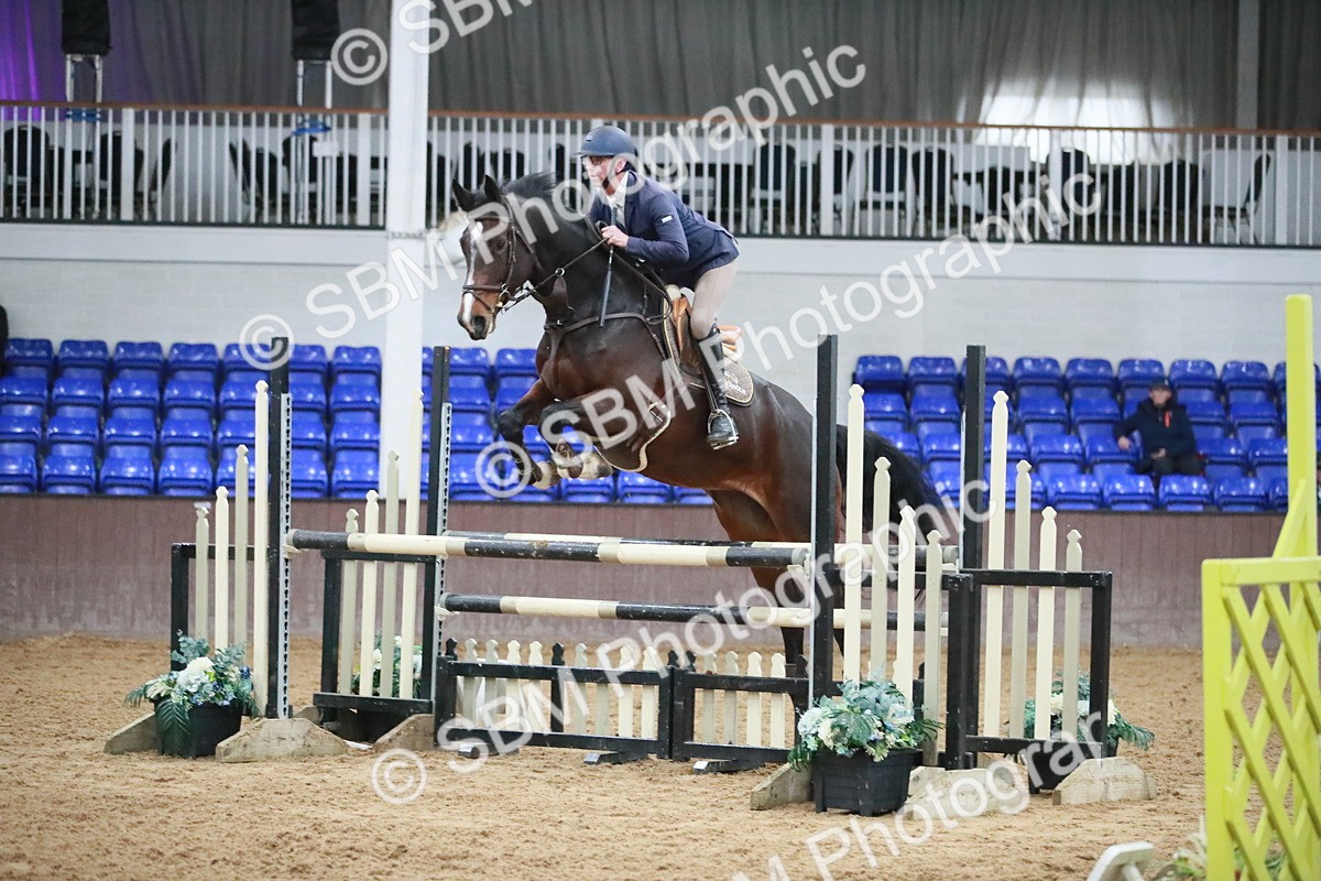 SBM_001195 - Class 4 - Senior Newcomers - 1.10m Open